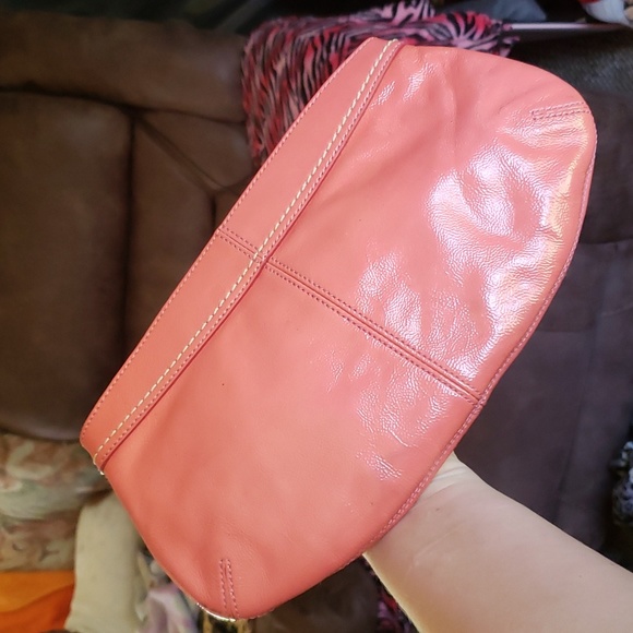 100% Authentic Coach bracelet NWT (made this into a bundle read description) - Picture 8 of 10